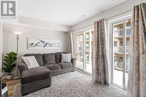 175 Windswept Private, Ottawa, ON - Indoor Photo Showing Living Room