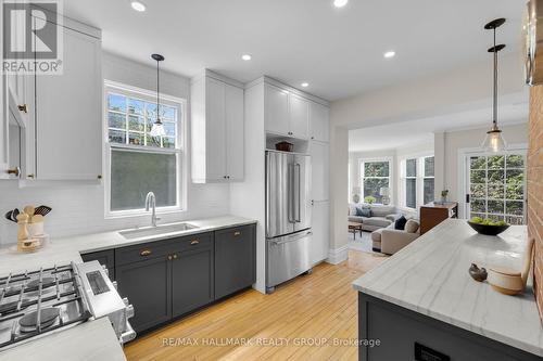 474 Brierwood Avenue, Ottawa, ON - Indoor Photo Showing Kitchen With Stainless Steel Kitchen