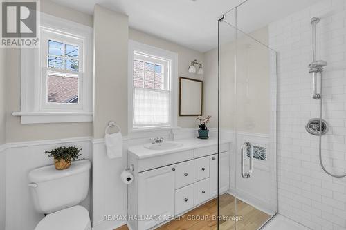 474 Brierwood Avenue, Ottawa, ON - Indoor Photo Showing Bathroom