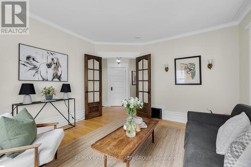 474 Brierwood Avenue, Ottawa, ON - Indoor Photo Showing Living Room