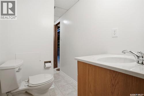 218 Anderson Crescent, Saskatoon, SK - Indoor Photo Showing Bathroom