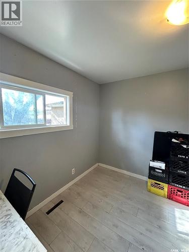 922 Garnet Street, Regina, SK - Indoor