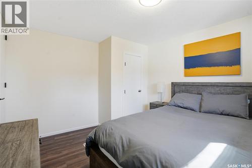 28 Oliver Crescent, Saskatoon, SK - Indoor Photo Showing Bedroom