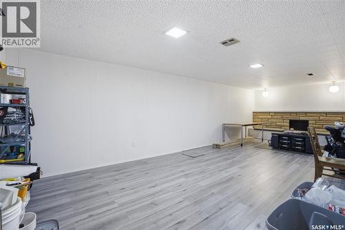 28 Oliver Crescent, Saskatoon, SK - Indoor Photo Showing Other Room