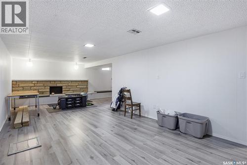 28 Oliver Crescent, Saskatoon, SK - Indoor Photo Showing Other Room
