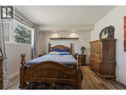 Primary Bedroom - 
