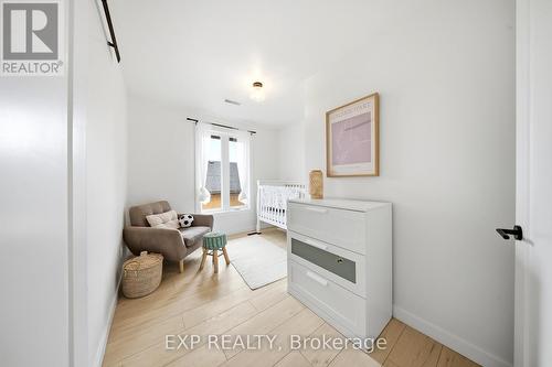 200 Madison Avenue S, Kitchener, ON - Indoor