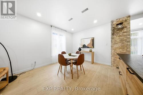 200 Madison Avenue S, Kitchener, ON - Indoor Photo Showing Dining Room