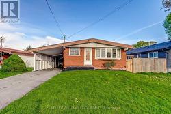 43 LAWFIELD DRIVE  Hamilton, ON L8V 4C3