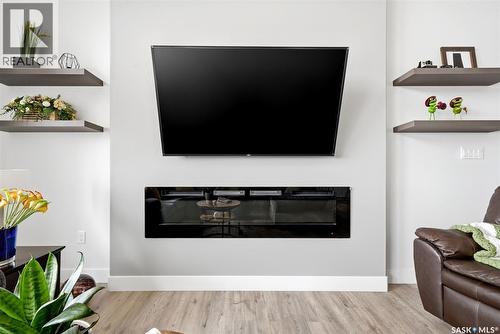 221 Alfred Crescent, Saskatchewan Beach, SK - Indoor Photo Showing Living Room