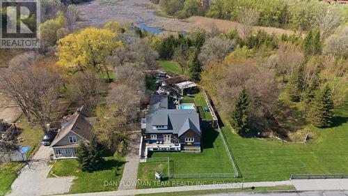 678 KING STREET W  Oshawa, ON L1J 2L3