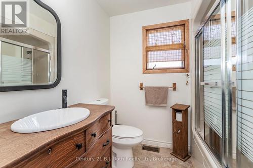 3 Celestine Court, Tiny, ON - Indoor Photo Showing Bathroom