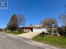281 13TH AVENUE Hanover, ON N4N 2V9