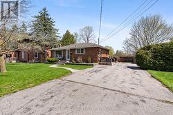 60 ST. PATRICK STREET Kawartha Lakes (Lindsay), ON K9V 1R5