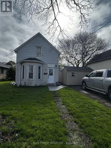 15 ALEXANDRIA AVENUE  St. Thomas, ON N5P 3M7