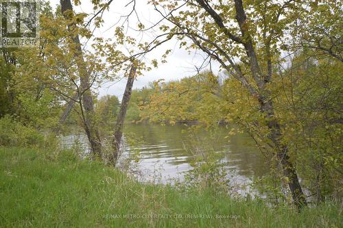 00 River Road, Horton, ON 
