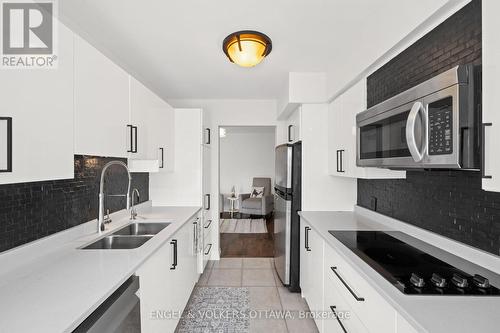 5 Kimberwick Crescent, Ottawa, ON - Indoor Photo Showing Kitchen With Stainless Steel Kitchen With Double Sink With Upgraded Kitchen