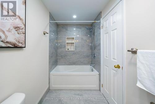 6763 Dolmage Court, Mississauga, ON - Indoor Photo Showing Bathroom
