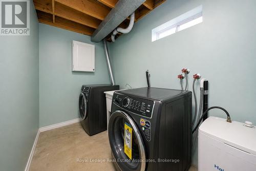 6763 Dolmage Court, Mississauga, ON - Indoor Photo Showing Laundry Room