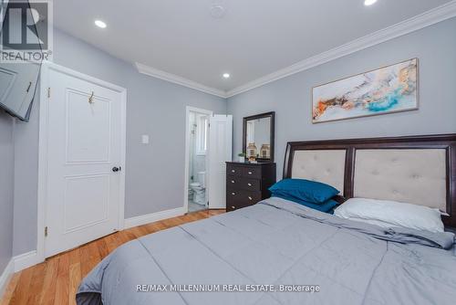 13 Cumberland Drive, Brampton, ON - Indoor Photo Showing Bedroom