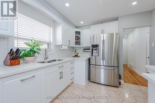 13 Cumberland Drive, Brampton, ON - Indoor Photo Showing Kitchen With Stainless Steel Kitchen With Double Sink