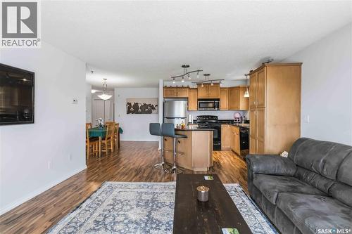 A210 103 Wellman Crescent, Saskatoon, SK - Indoor Photo Showing Living Room