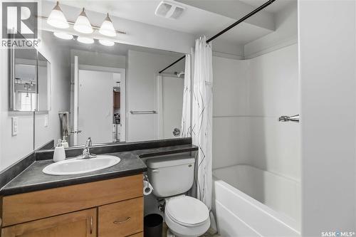 A210 103 Wellman Crescent, Saskatoon, SK - Indoor Photo Showing Bathroom