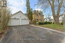 1 COLLEGE STREET Kingston, ON K7L 4L5