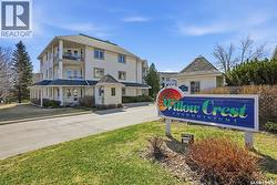 233 305 Pinehouse DRIVE  Saskatoon, SK S7K 7Z4