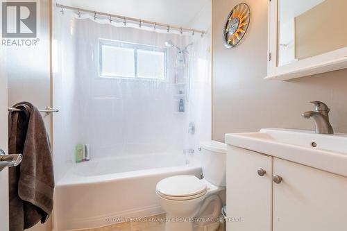 141 Linwell Road, St. Catharines (Lakeport), ON - Indoor Photo Showing Bathroom