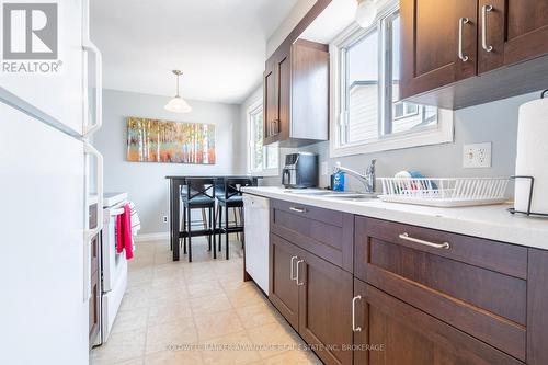 141 Linwell Road, St. Catharines (Lakeport), ON - Indoor Photo Showing Kitchen