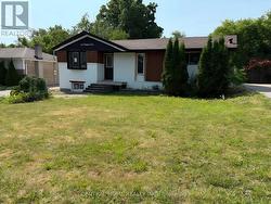 206 PARKVIEW CRESCENT Newmarket, ON L3Y 2C8
