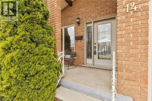 14 Indian Crescent, Hamilton, ON - Outdoor With Exterior