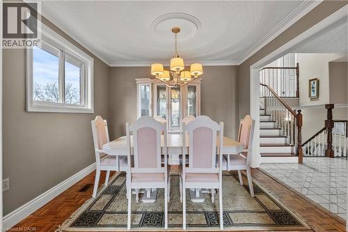 14 Indian Crescent, Hamilton, ON - Indoor Photo Showing Dining Room