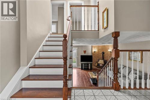 14 Indian Crescent, Hamilton, ON - Indoor Photo Showing Other Room