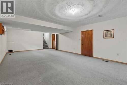 14 Indian Crescent, Hamilton, ON - Indoor Photo Showing Other Room