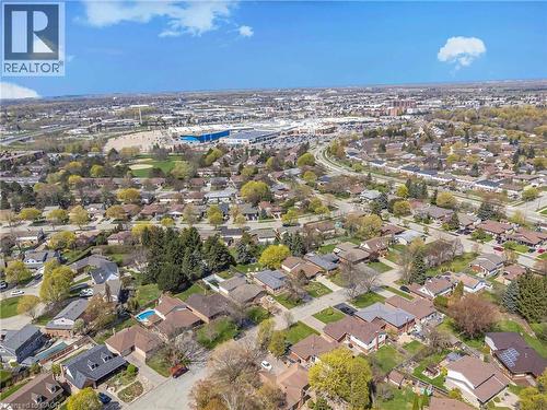 484 Hunterswood Court, Waterloo, ON - Outdoor With View
