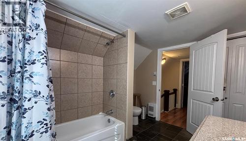 2324 Halifax Street, Regina, SK - Indoor Photo Showing Bathroom