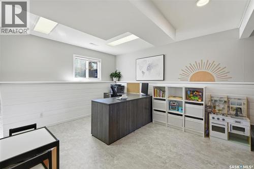 615 Kingsmere Boulevard, Saskatoon, SK - Indoor