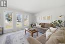 615 Kingsmere Boulevard, Saskatoon, SK  - Indoor Photo Showing Living Room 