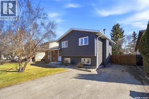 615 Kingsmere Boulevard, Saskatoon, SK - Outdoor