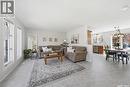 615 Kingsmere Boulevard, Saskatoon, SK  - Indoor Photo Showing Living Room 