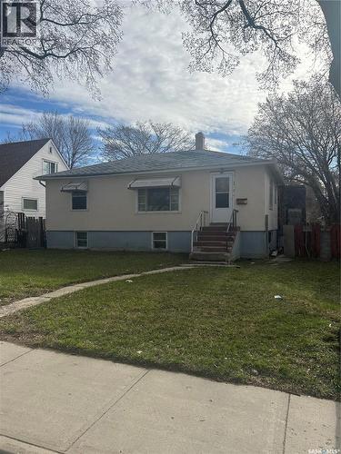 1133 Elphinstone Street, Regina, SK - Outdoor