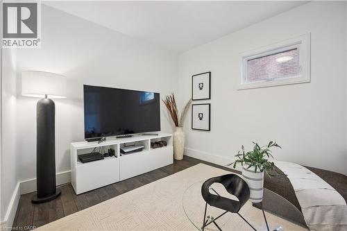 518 Hager Avenue, Burlington, ON - Indoor
