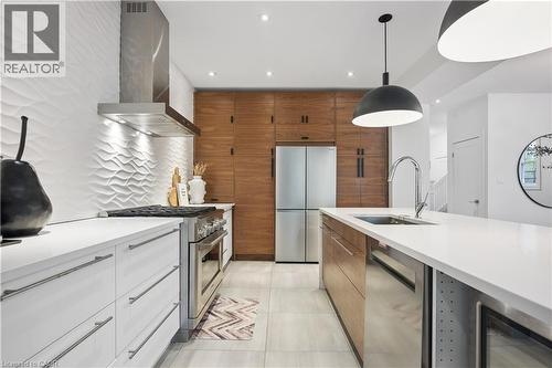 518 Hager Avenue, Burlington, ON - Indoor Photo Showing Kitchen With Upgraded Kitchen