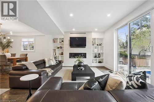 518 Hager Avenue, Burlington, ON - Indoor Photo Showing Living Room With Fireplace