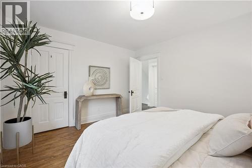518 Hager Avenue, Burlington, ON - Indoor Photo Showing Bedroom