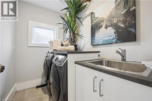 518 Hager Avenue, Burlington, ON - Indoor Photo Showing Laundry Room