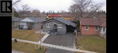 474 PHILLIP MURRAY AVENUE  Oshawa (Lakeview), ON L1J 1H5