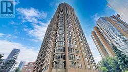 2803 - 100 UPPER MADISON AVENUE Toronto, ON M2N 6M4